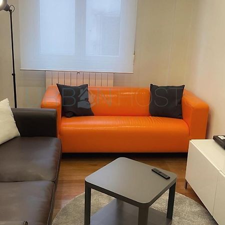 Vivienda Turistica Urbana En Santuchu, Comoda, Funcional Y Con Parking Bilbao Luaran gambar
