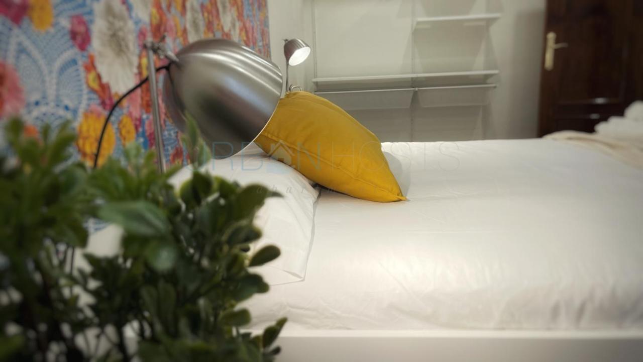 Vivienda Turistica Urbana En Santuchu, Comoda, Funcional Y Con Parking Bilbao Luaran gambar